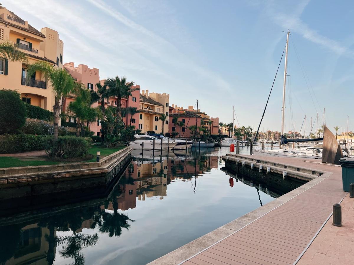 Sotogrande Alboaire- Waterfront Luxury 4 Bedroom Apt In The Marina Of סוטוגרנדה מראה חיצוני תמונה